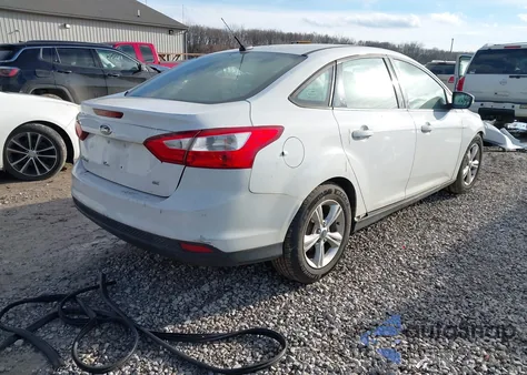2014 Ford Focus Se z USA, uszkodzony, nr VIN 1FADP3F24EL404924